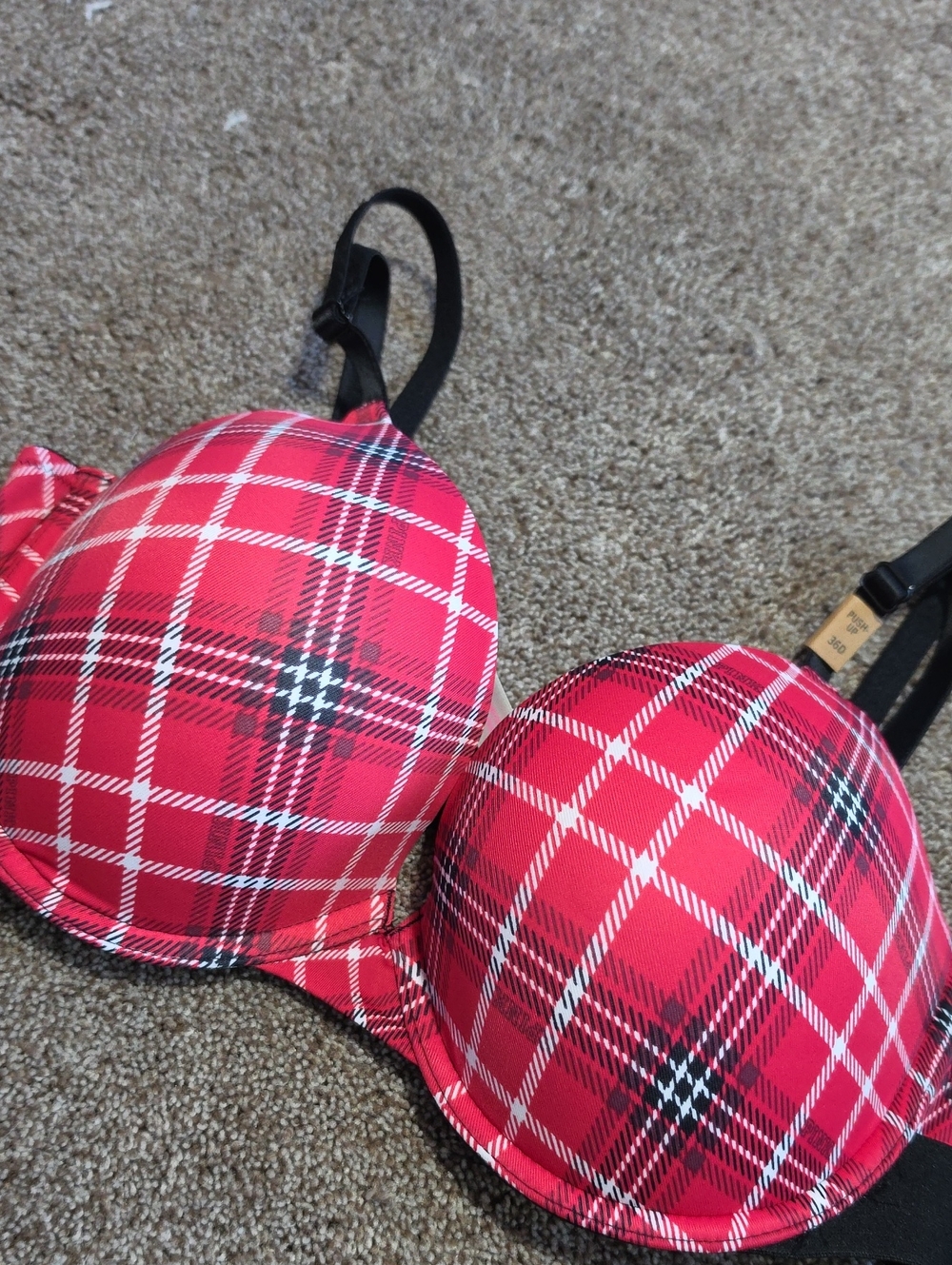 Nwt Victoria's Secret Pink Plaid Red Push-Up Bra with Adjustable Straps Wired